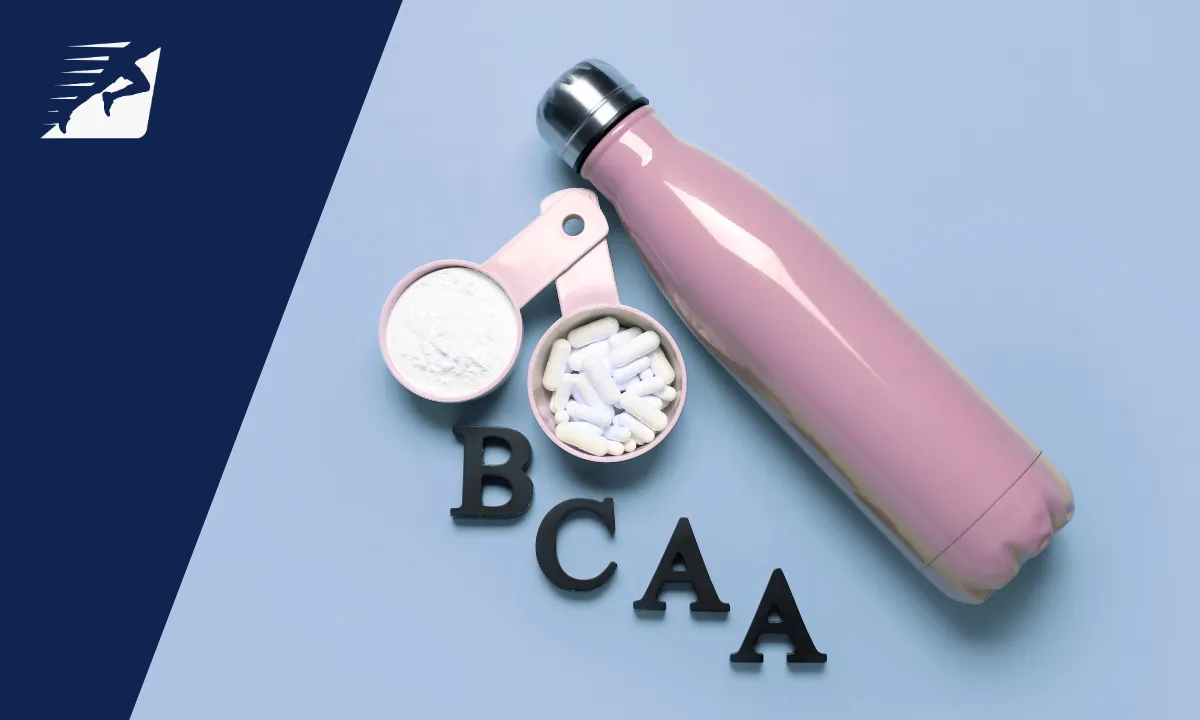 BCAA Kapseln mit einer Trinkflasche