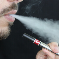 Diese 10 Argumente sprechen für den Umstieg auf eine E-Zigarette.