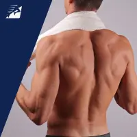 Starker Rücken eines Mannes