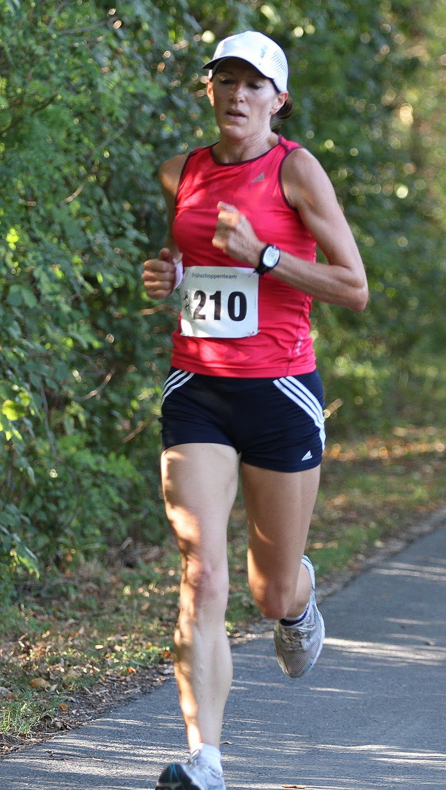 Maria Flandorfer musste sich zwar im Kampf um Platz 2 geschlagen geben, hat aber nun die beste Ausgangsposition in der Gesamtwertung des Laufcups.
