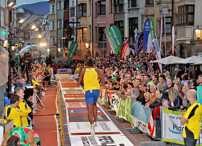 Golden Roof Challenge ByPLOHE