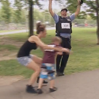 Laufsport-Prank Police vs. Kids