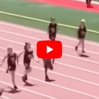 Nachwuchsläuferin verliert Schuh und startet grandiose Aufholjagd [+ VIDEO]