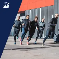 Mehrere Läufer bei einem Tempolauf