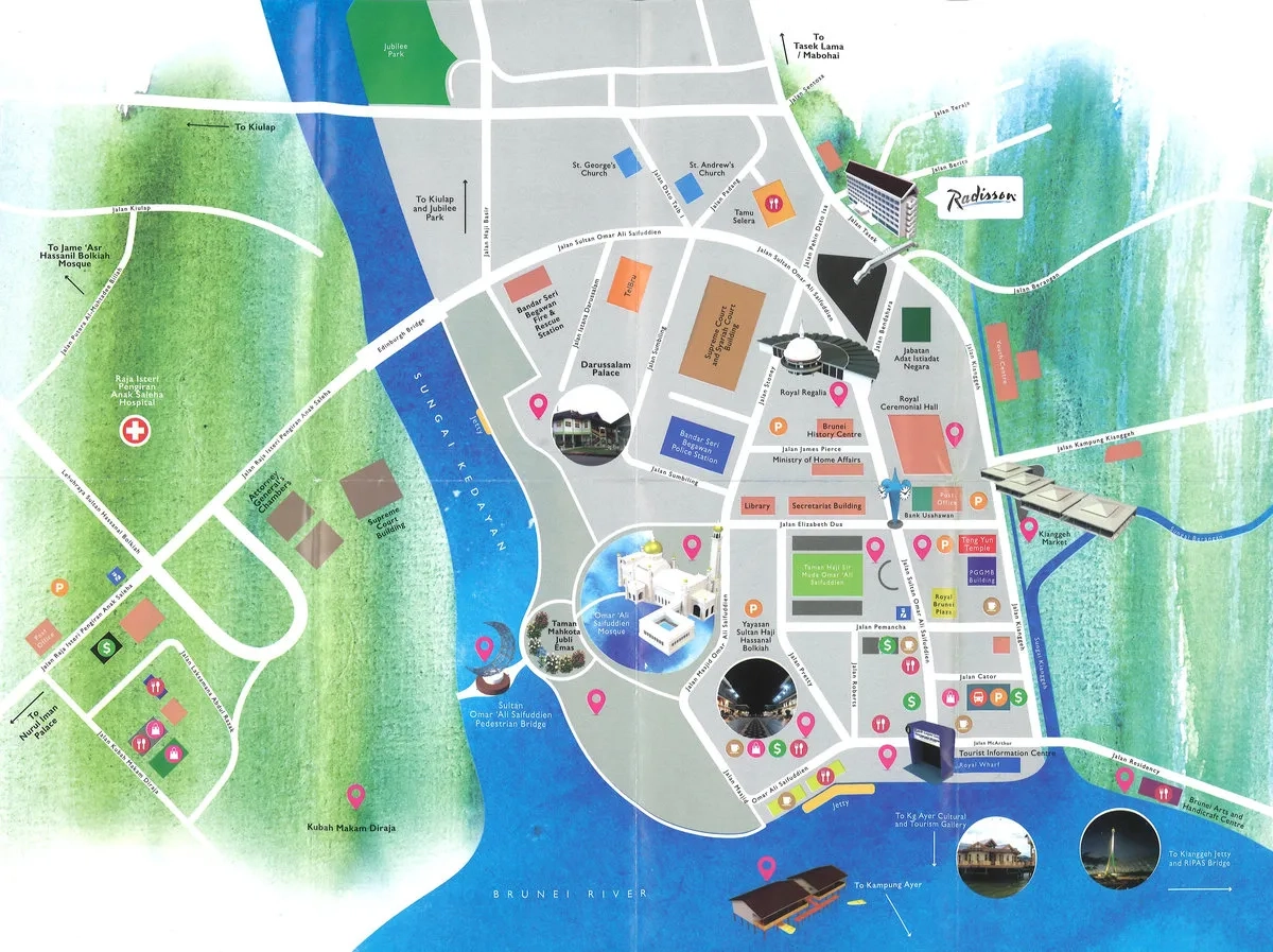 Die zentrale Innenstadt von Bandar Seri Begawan von lässt sich gut zu Fuß erkunden; für den abgelegeneren Sultanspalast empfiehlt sich jedoch eine Fahrt auf dem Brunei River.