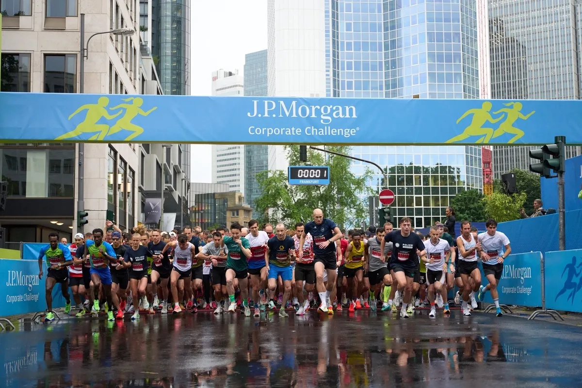 Start zum Firmenlauf Frankfurt 2025