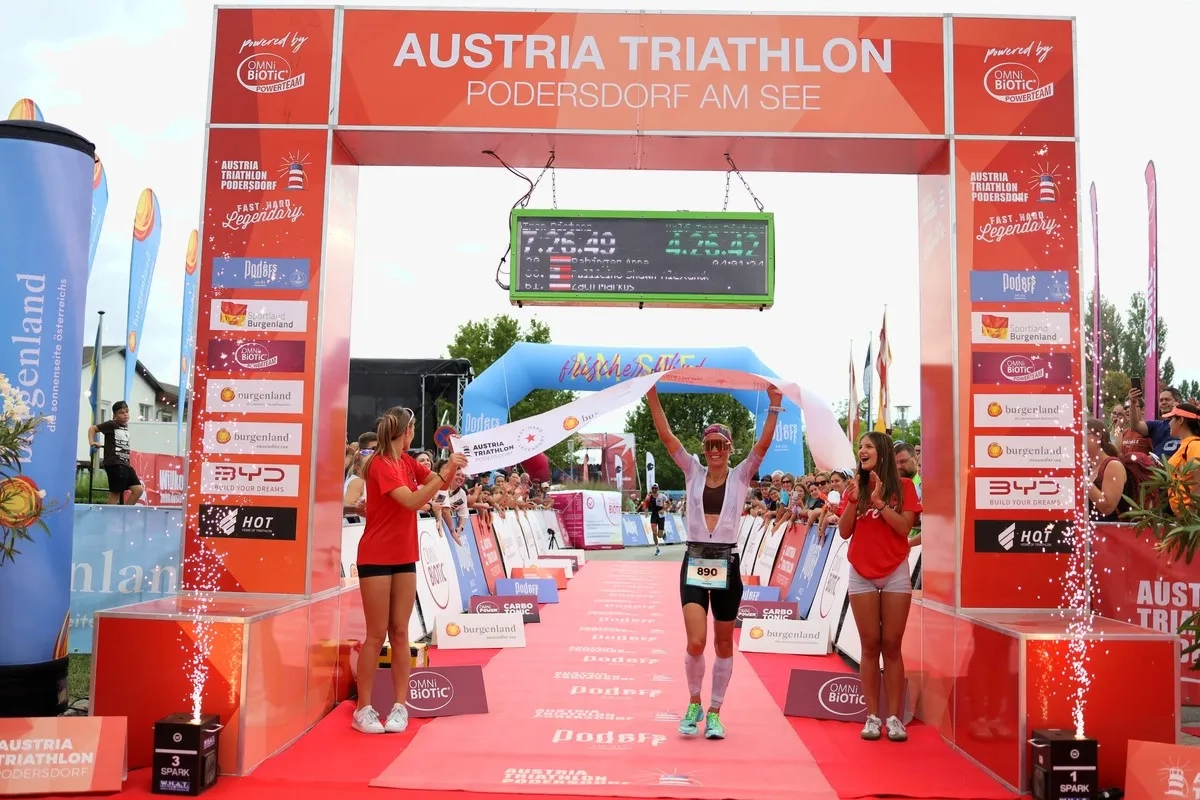 Austria Triathlon Podersdorf 2025 mit Halbdistanz-Siegerin Anna Pabinger