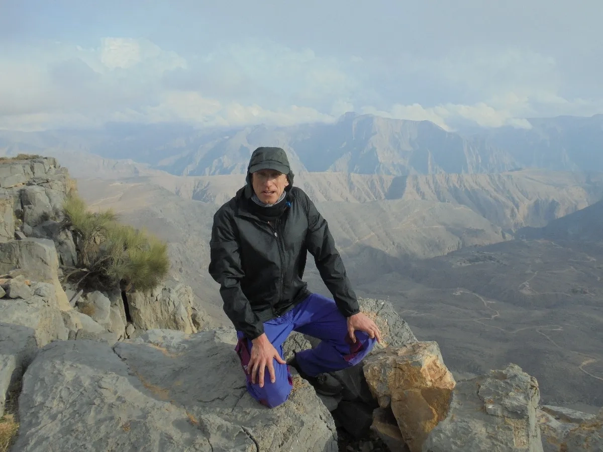 Highlander Ras Al Khaimah: Autor am Gipfel des Jebel Jais - 1934 m