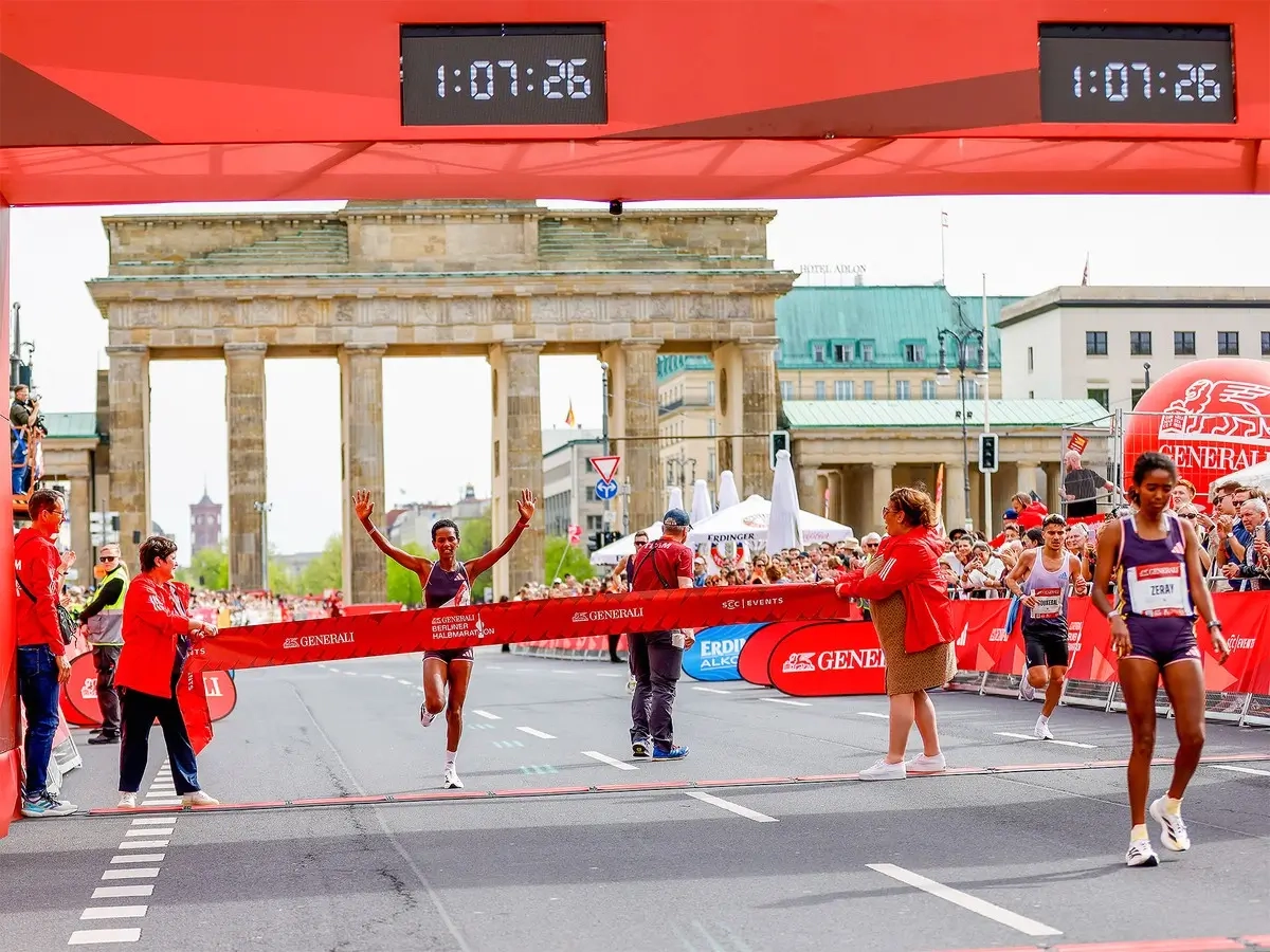 Melat Kejeta war die schnellste deutsche Läuferin beim Berliner Halbmarathon 2024 mit 67:26 Minuten.