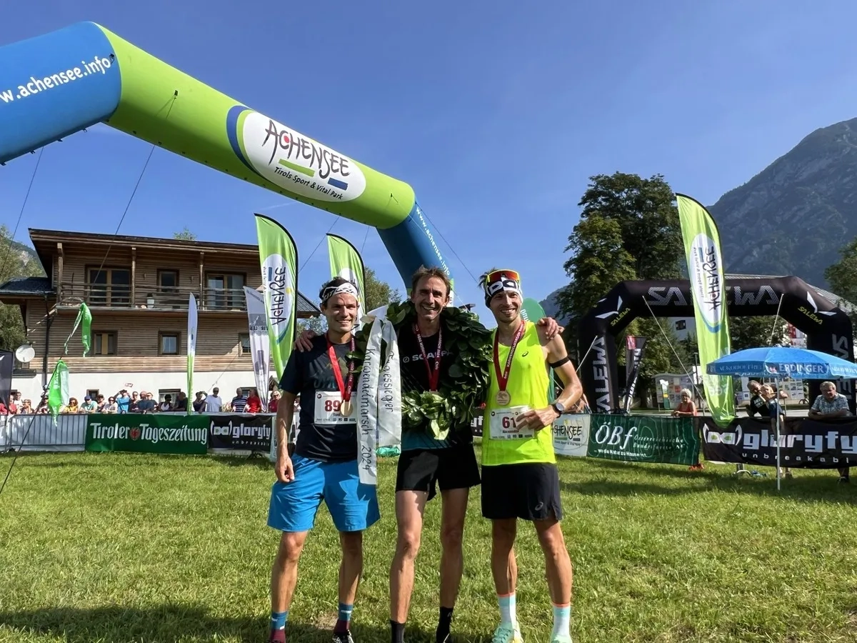 Karwendelmarsch 2024 mit Sieger Thomas Roach (mitte).