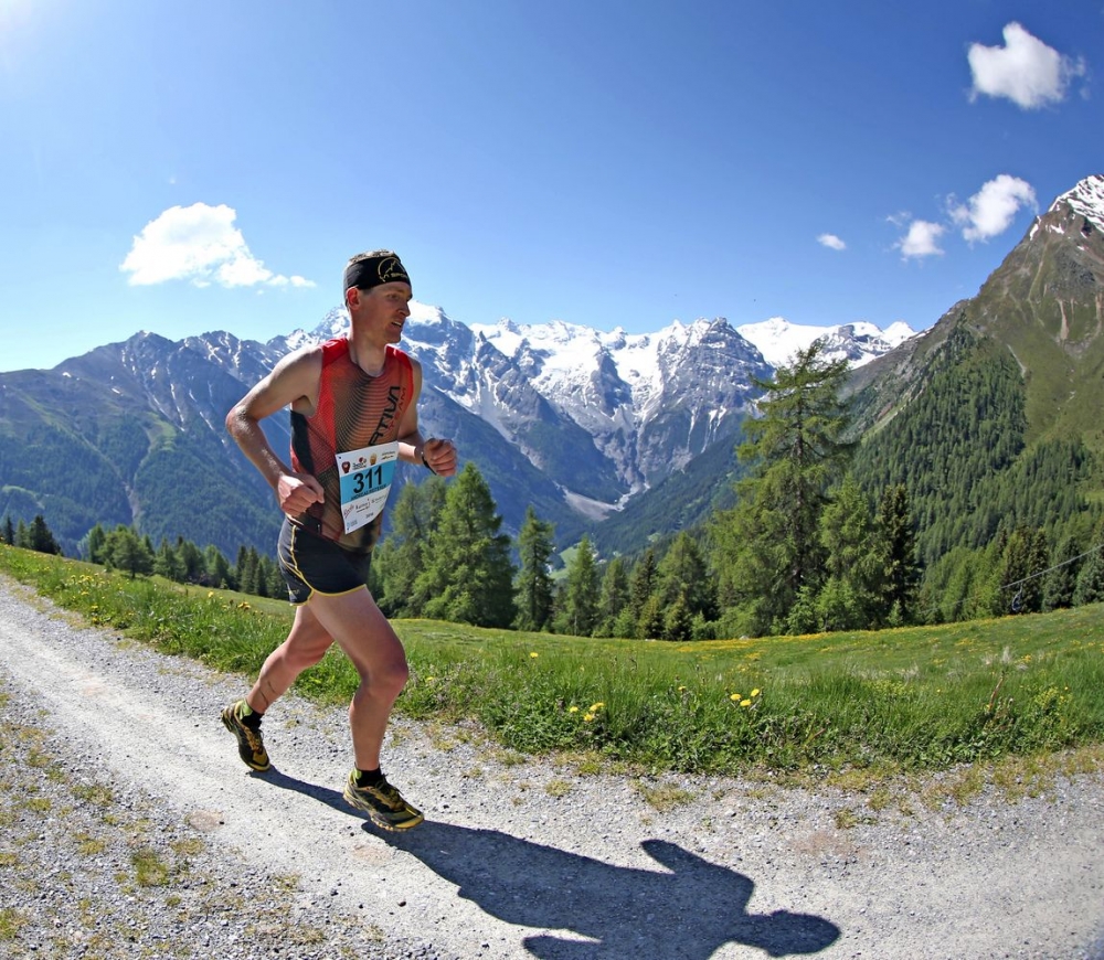 Anspruchsvoll und schön - der Stelvio Marathon. Foto: Newspower.it / Veranstalter