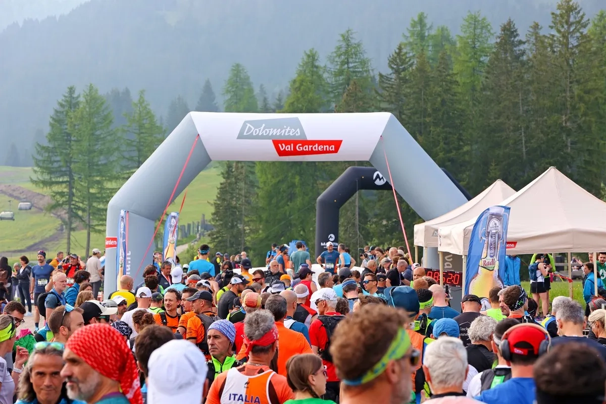 Dolomites Saslong Half-Marathon 2024 Start