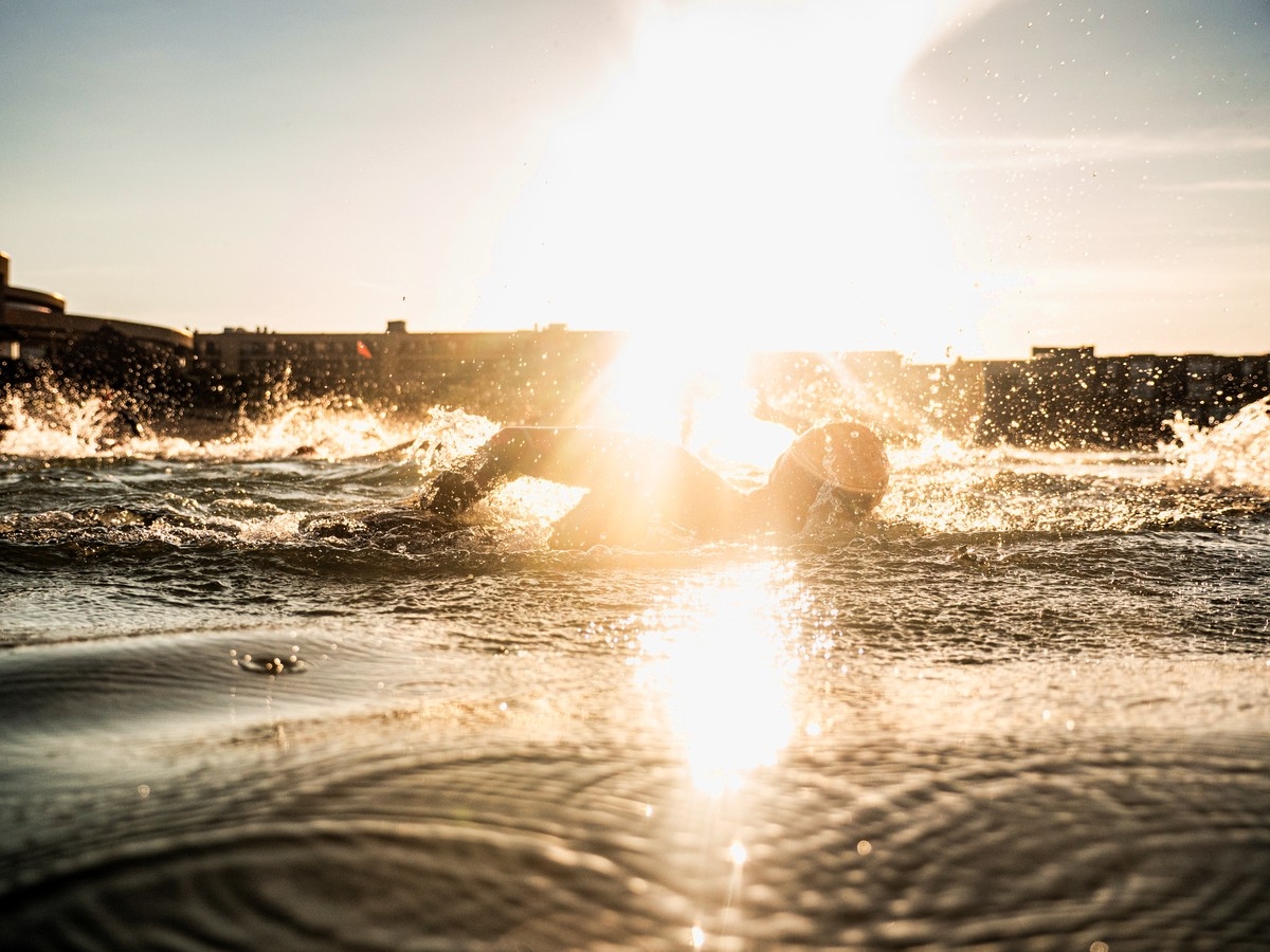 Schwimmen beim Austria Triathlon Podersdorf 2025