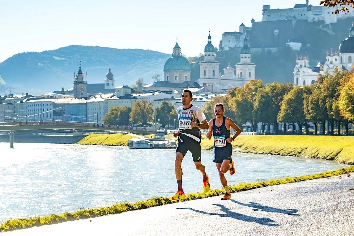 Jedermannlauf Salzburg 2024: Andreas Vojta vor Thomas Messner