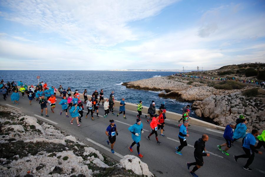Die traumhafte Strecke des Marseille Marathons (c) ASO/A.Vialatte