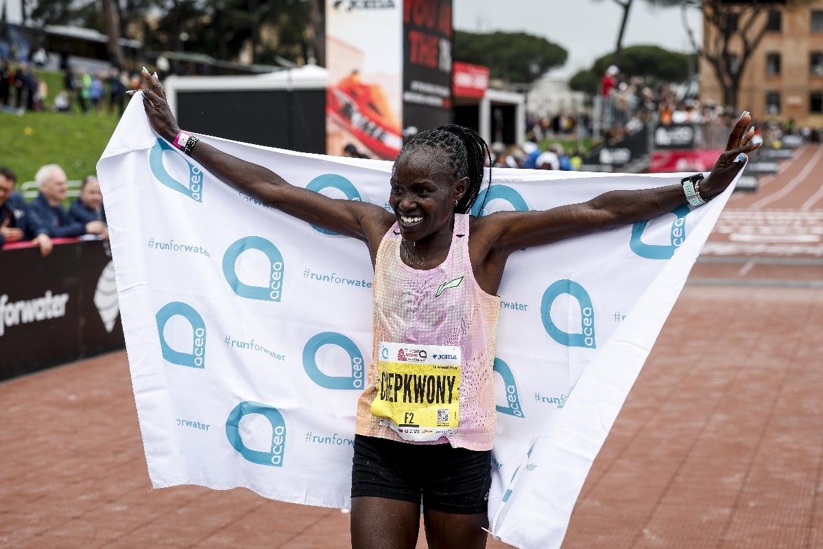 Rom Marathon 2025 Siegerin Betty Chepkwony (Foto: © Photoday)