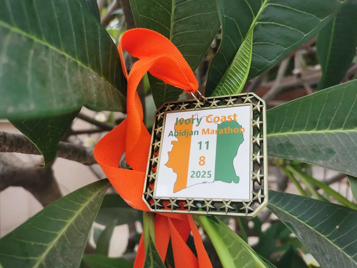 Abidjan Marathon: Erimmerungsmedaille