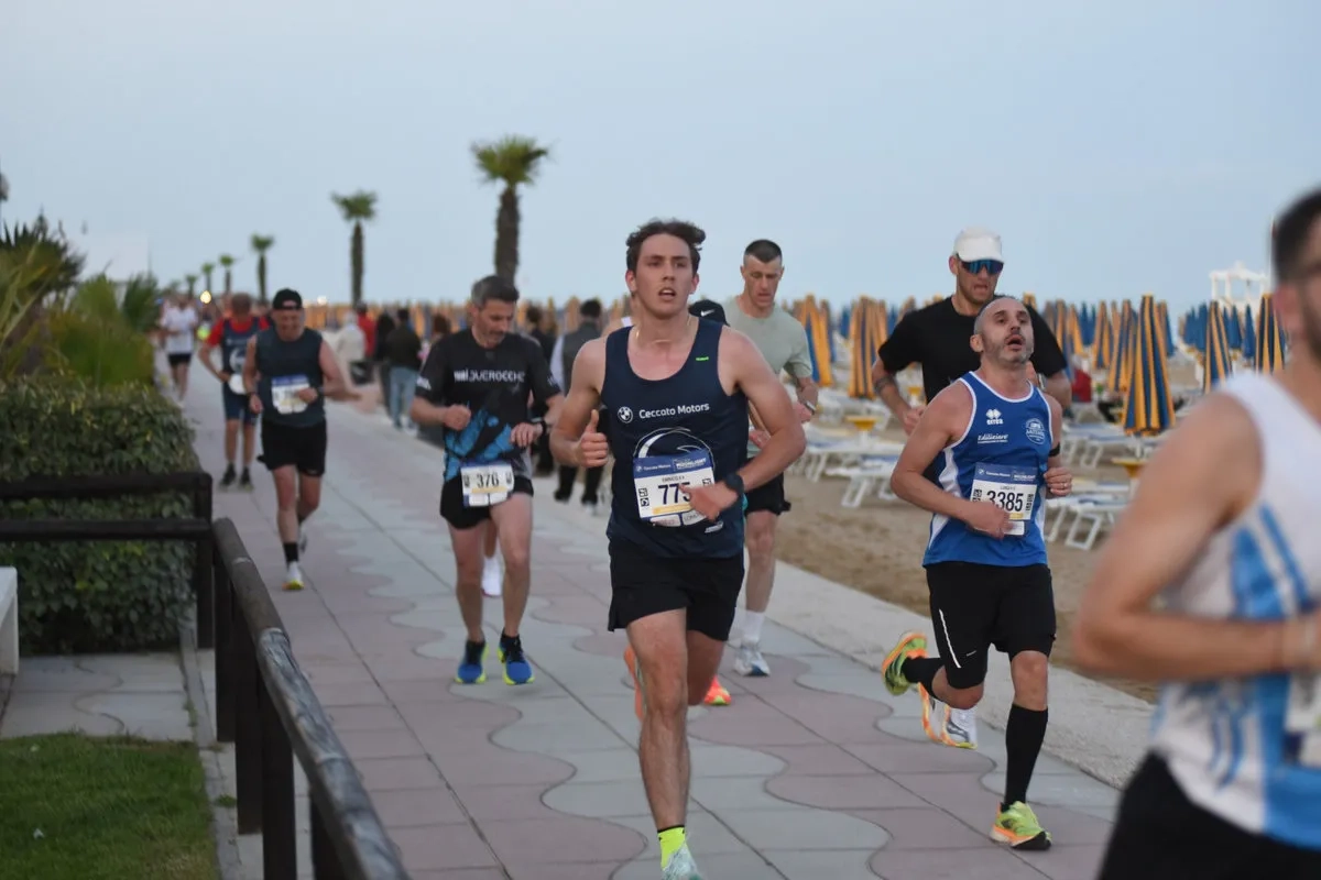 Jesolo Moonlight Half Marathon (© Venicemarathon) Jesolo Moonlight Half Marathon