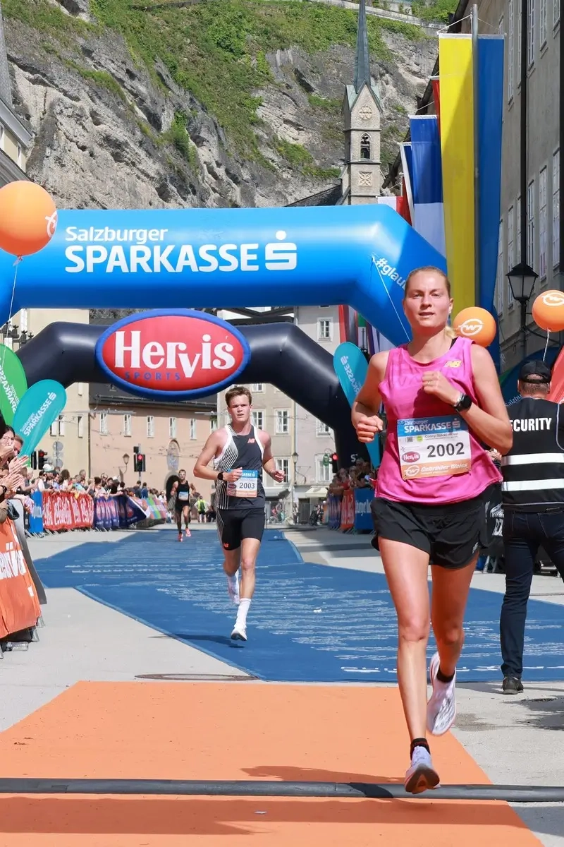 Cornelai Stöckl-Moser beim Salzburg Halbmarathon 2023