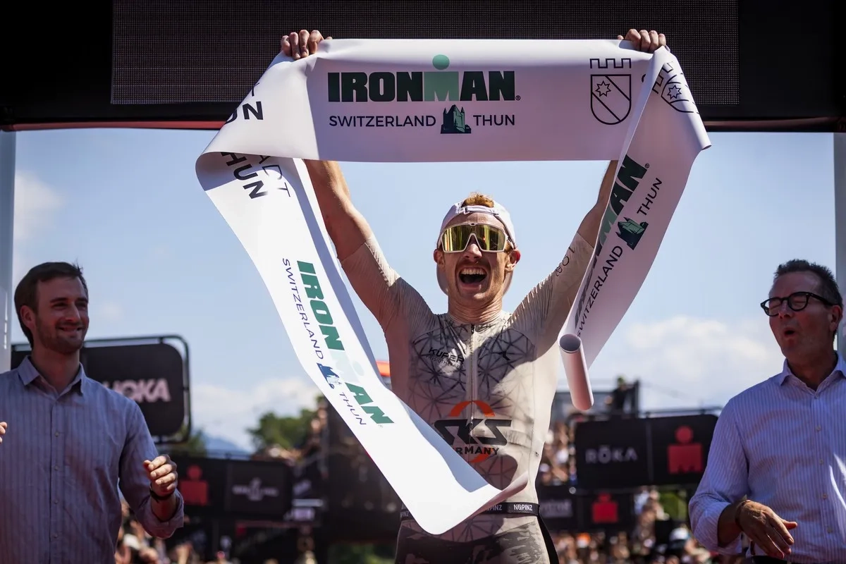 Ironman Switzerland Thun 2025: Sieger Leonard Arnold aus Deutschland.
