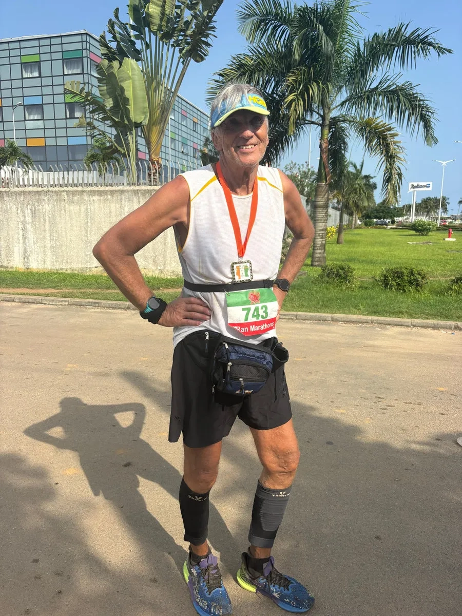 Abidjan Marathon: Mit Verspätung im Ziel.