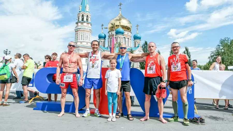 Glückliche Finisher des Siberian International Marathon. Foto: Veranstalter