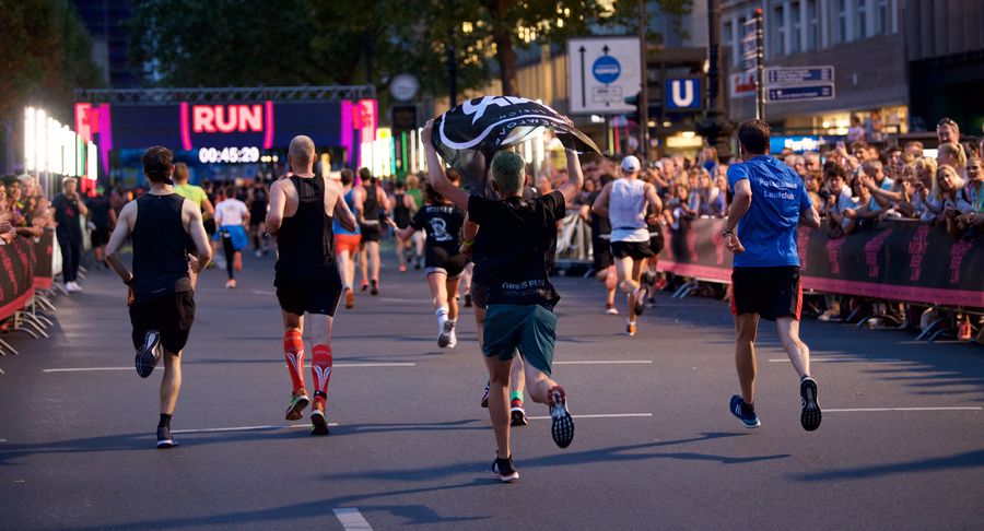 Ergebnisse adidas Runners City Night Berlin - Nachtlauf 2018 [+ Fotos]