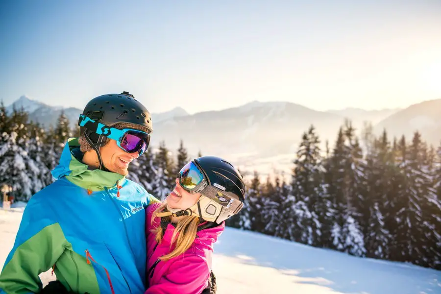 Skifahren, Skiurlaub und Winterurlaub in den Salzburger Schieferalpen