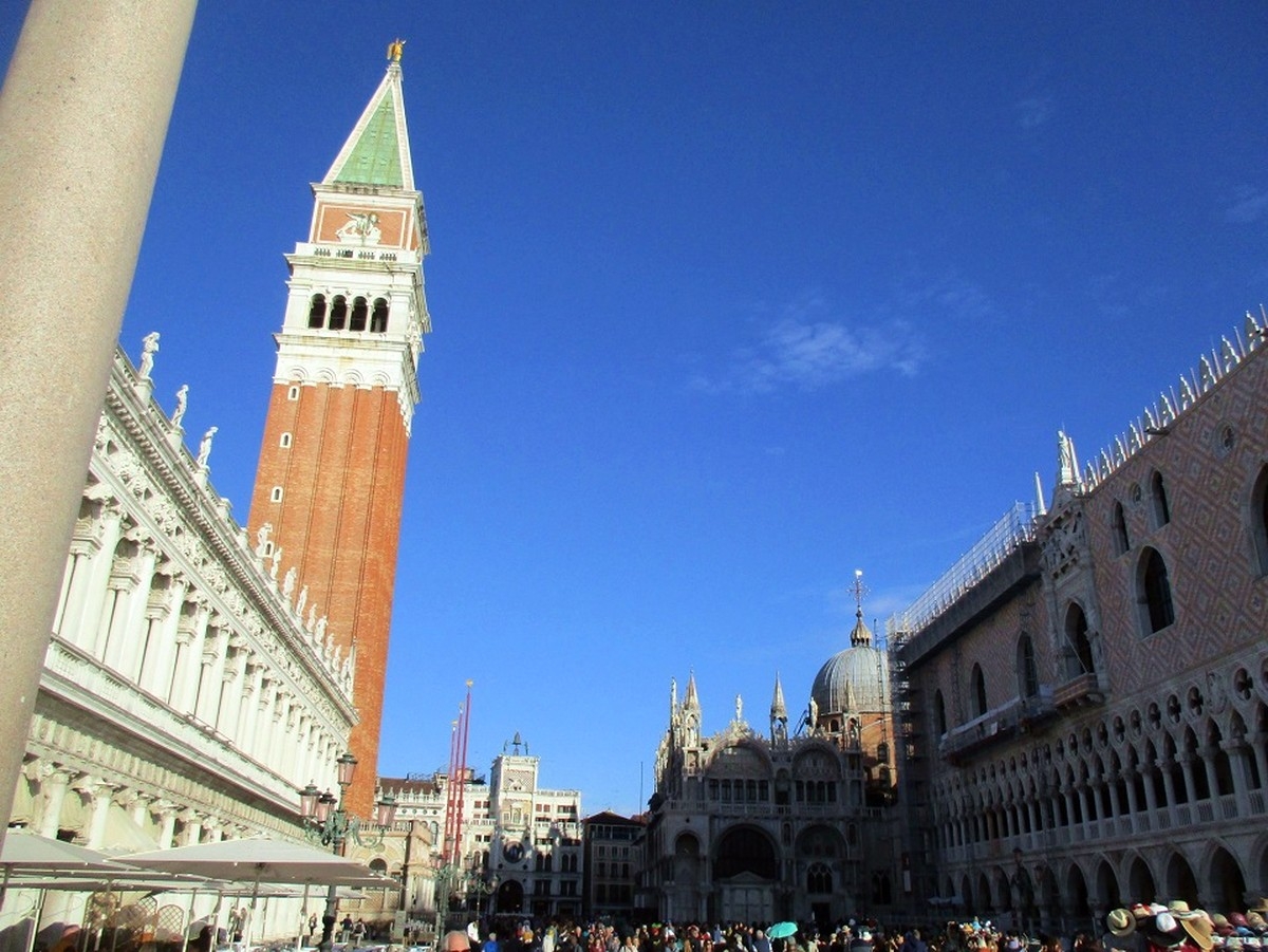 Venice Marathon 10 1698709690