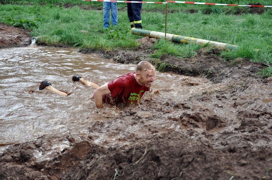 Dirty Church Run (C) Veranstalter Dirty Church Run (C) Veranstalter