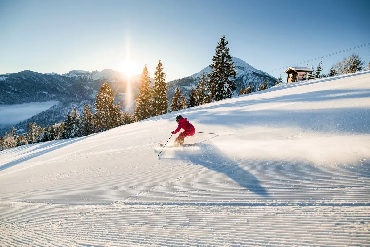 Skifahren in Achenkirch am Achensee (Foto: © Achensee Tourismus) Skifahren in Achenkirch am Achensee (Foto: © Achensee Tourismus)