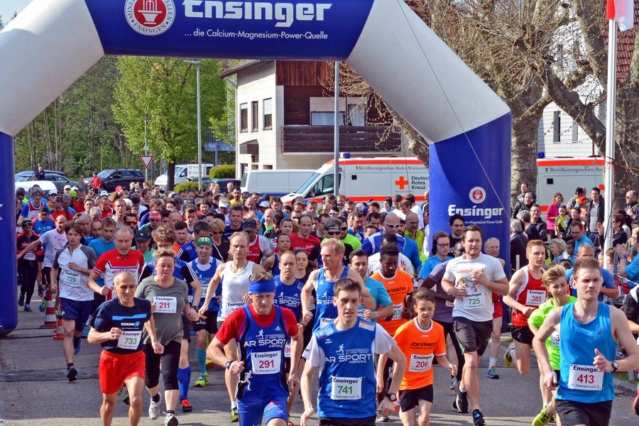 Start des Hauptlaufes (10 km und Dinosaurier Challengge/18,5) (C) Veranstalter Start des Hauptlaufes (10 km und Dinosaurier Challengge/18,5) (C) Veranstalter