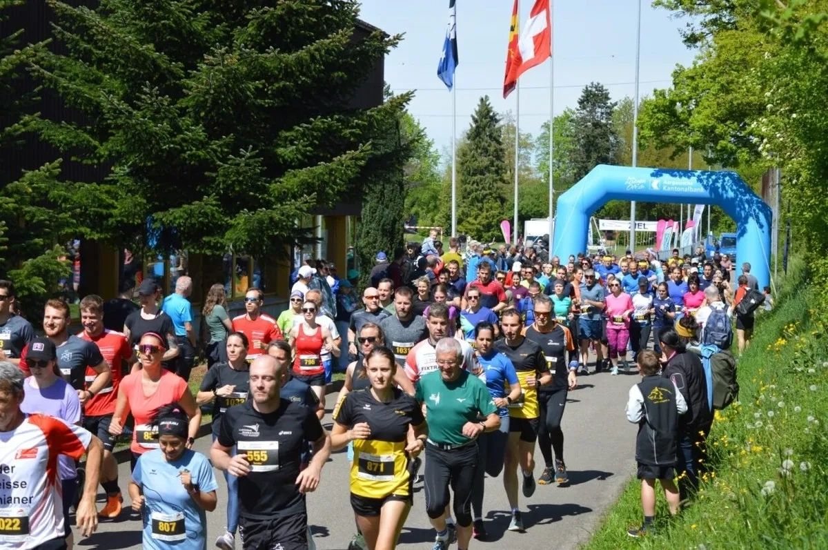 Osterlauf Eiken 2025: Start Hasenlauf (Foto: © Veranstalter) Osterlauf Eiken 2025: Start Hasenlauf (Foto: © Veranstalter)