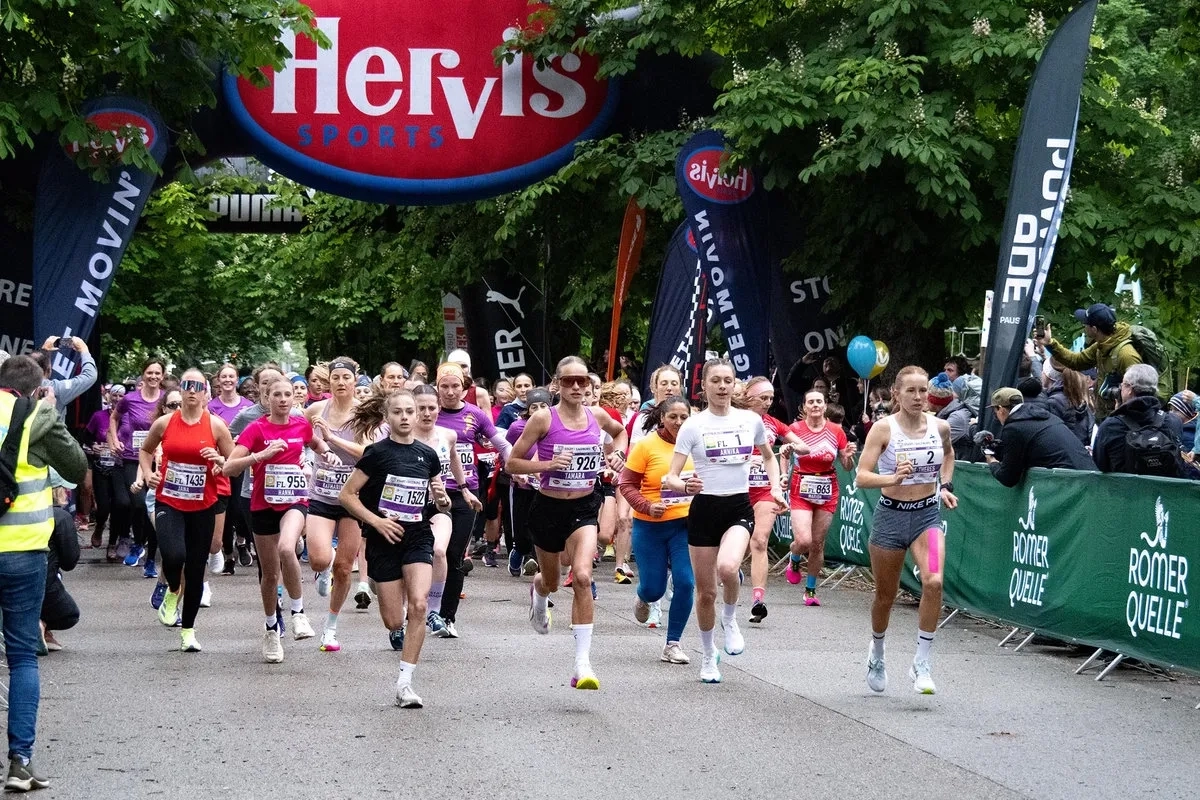 Start zum Salzburger Frauenlauf 2025 (© Salzburger Frauenlauf / Alexander Schwarz) Start zum Salzburger Frauenlauf 2025 (© Salzburger Frauenlauf / Alexander Schwarz)