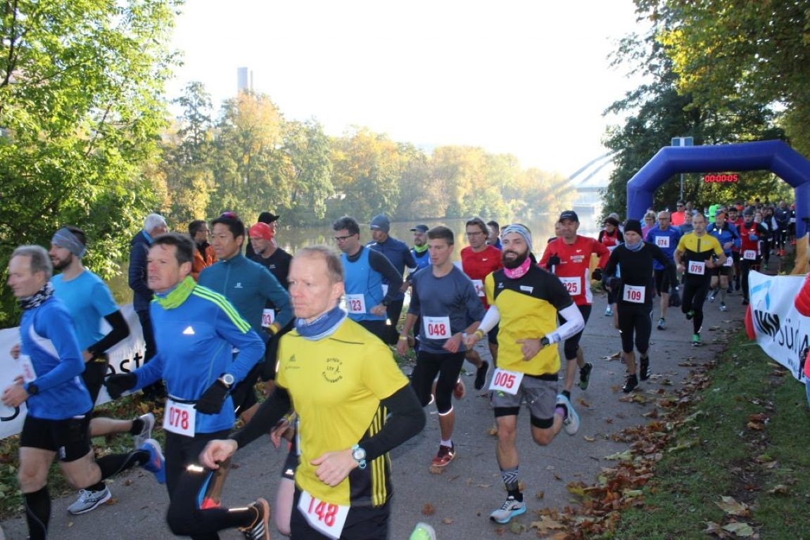 Freundschaftslauf Marpingen: Start in den Saaranlagen Freundschaftslauf Marpingen: Start in den Saaranlagen