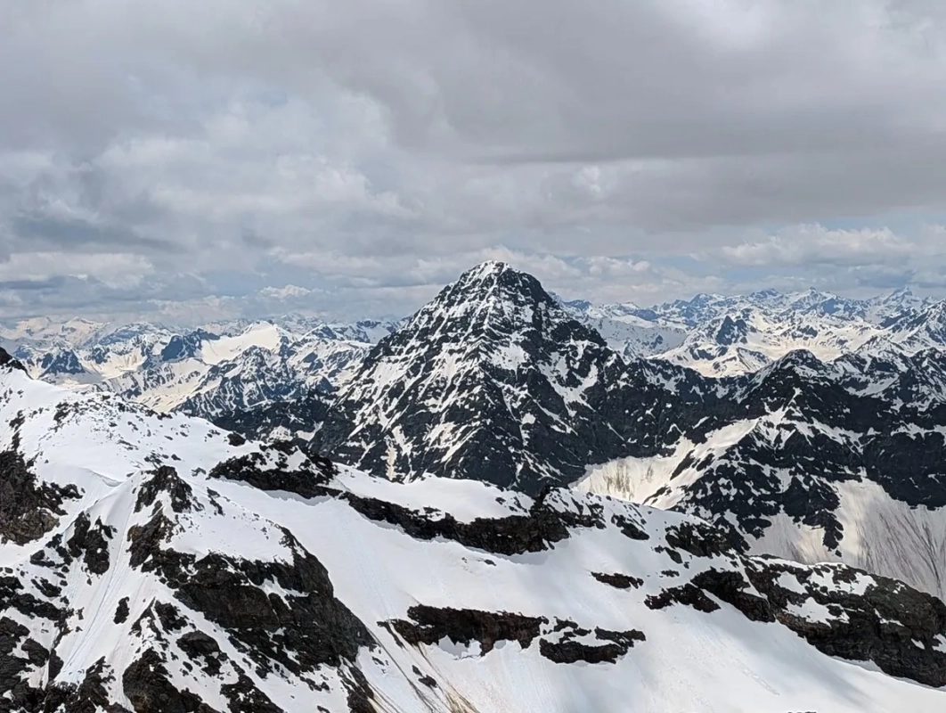 Piz Linard im Juni 2024 Piz Linard im Juni 2024