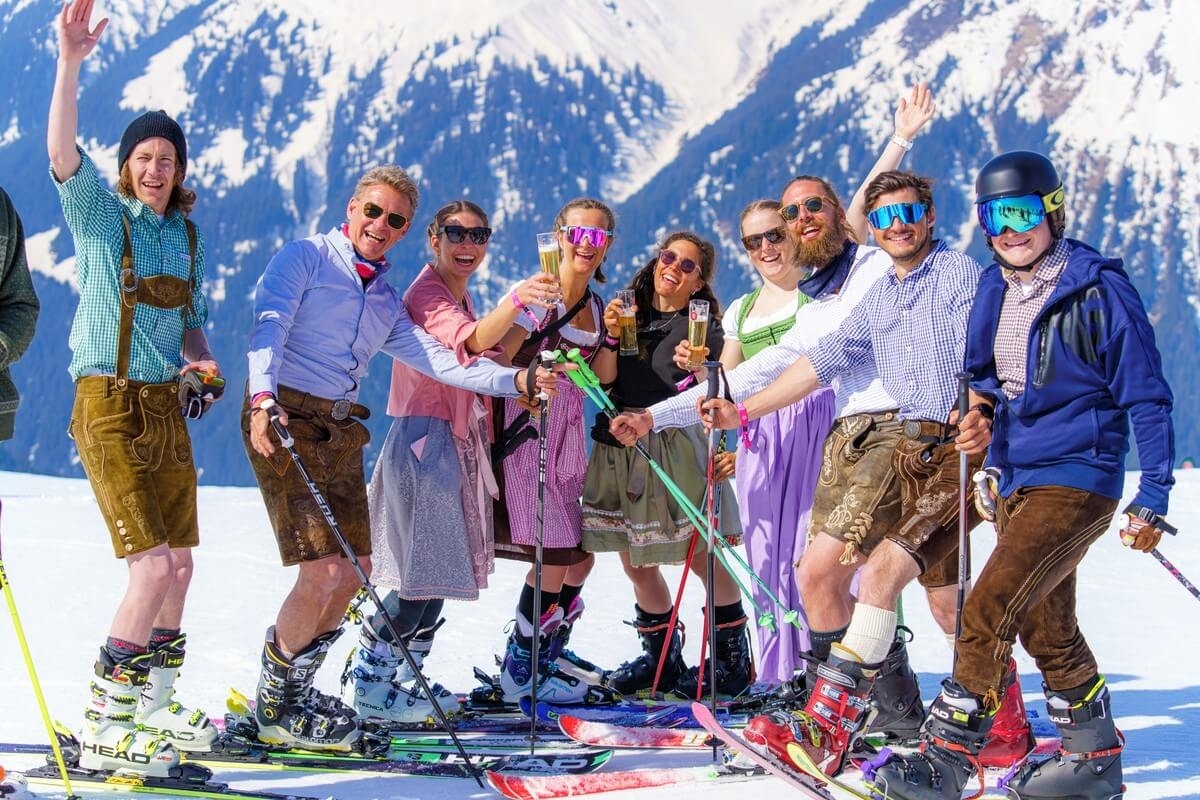 Dirndl Ski Gaudi, Foto: w3 create GmbH Dirndl Ski Gaudi, Foto: w3 create GmbH