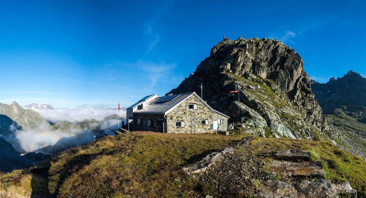 Medelserhütte, Foto Medelserhütte SAC Medelserhütte, Foto Medelserhütte SAC