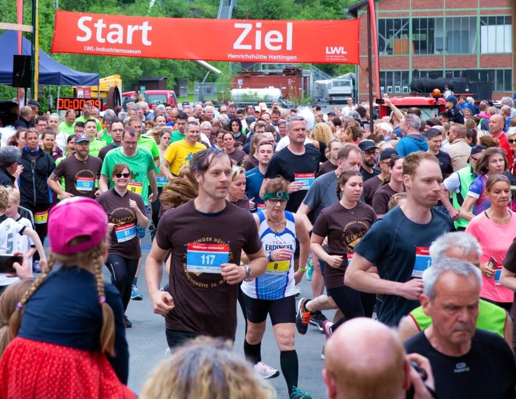 Hattinger Hüttenlauf, Fotos: LWL-Industriemuseum/Walter Fischer Hattinger Hüttenlauf, Fotos: LWL-Industriemuseum/Walter Fischer