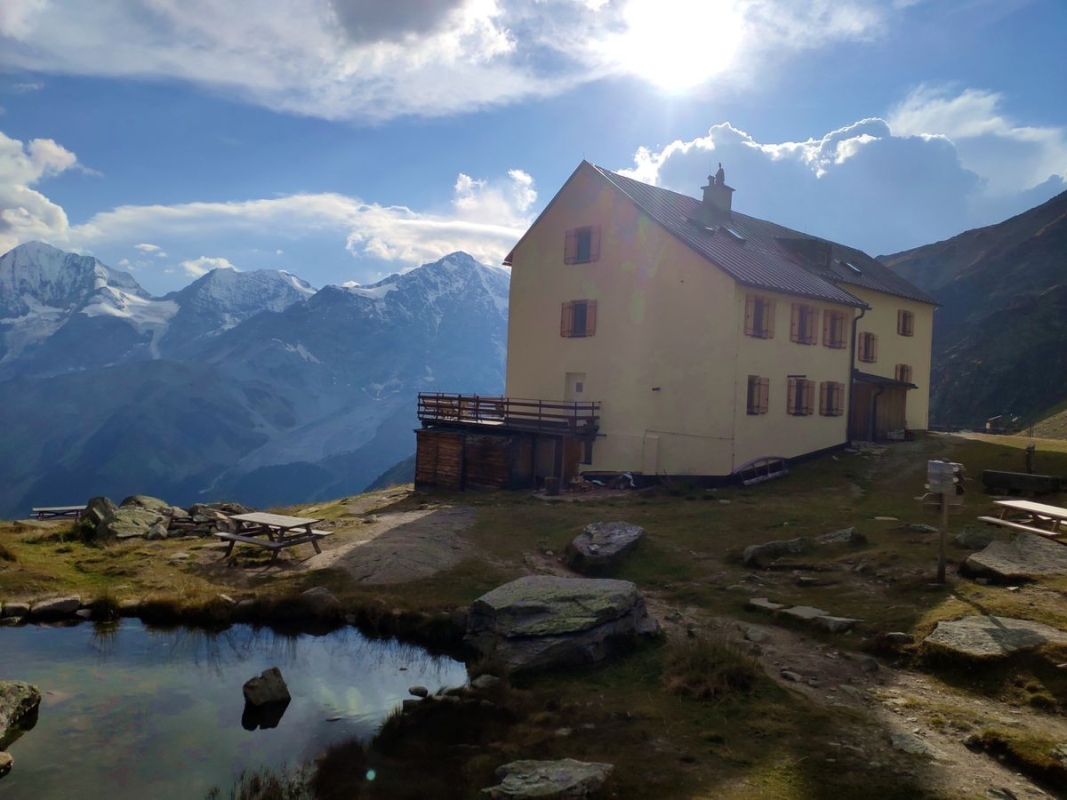 Düsseldorfer Hütte (Rifugio Serristori) Düsseldorfer Hütte (Rifugio Serristori)