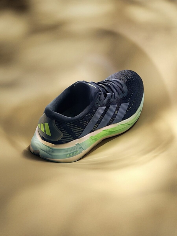 Adidas Adistar 4 (Foto: © Adidas News Stream) Adidas Adistar 4 (Foto: © Adidas News Stream)