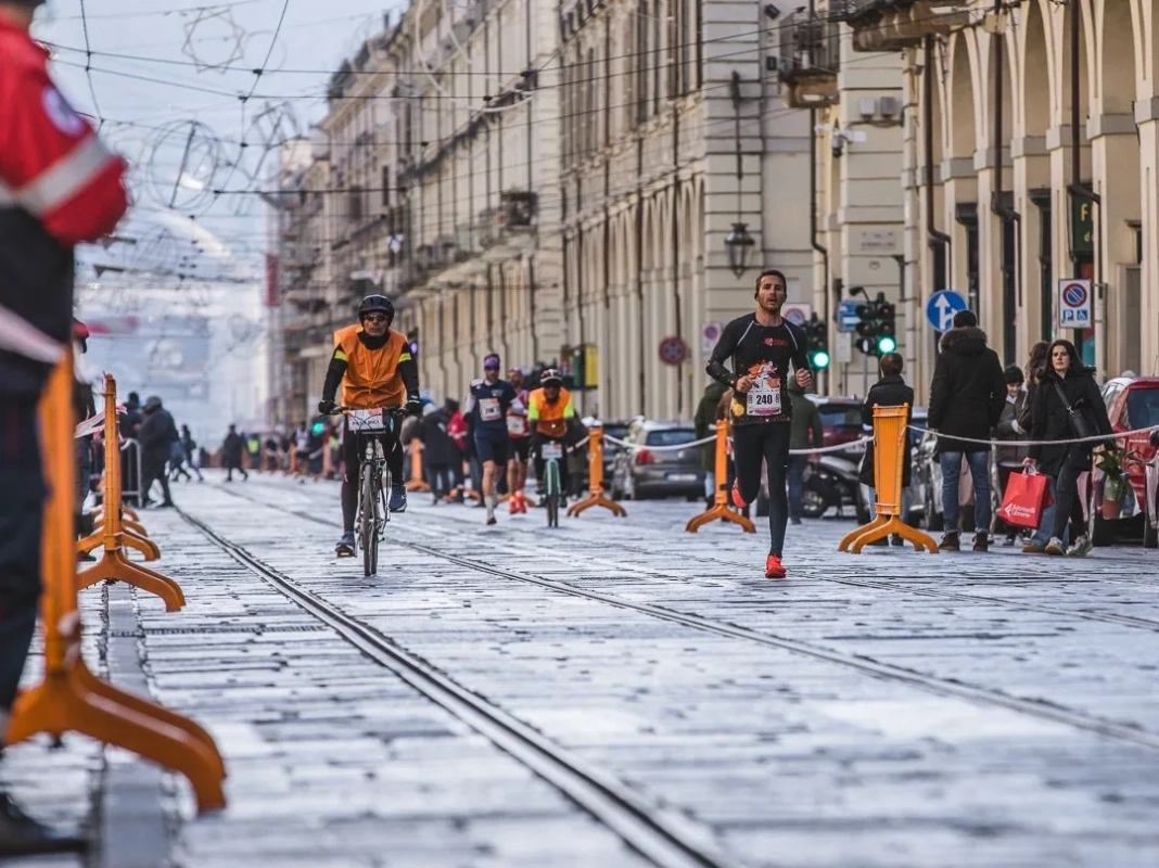 Torino City Marathon 2025 (© MarliCreative) Torino City Marathon 2025 (© MarliCreative)