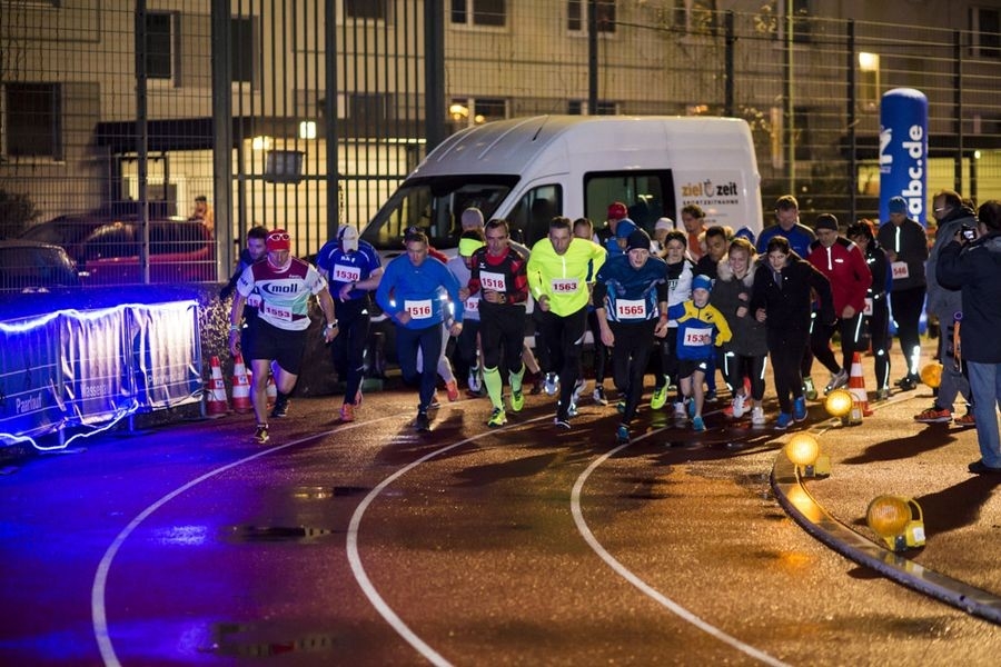 Paarlauf in Mitte (Berlin) mit Flutlicht (c) Veranstalter Paarlauf in Mitte (Berlin) mit Flutlicht (c) Veranstalter