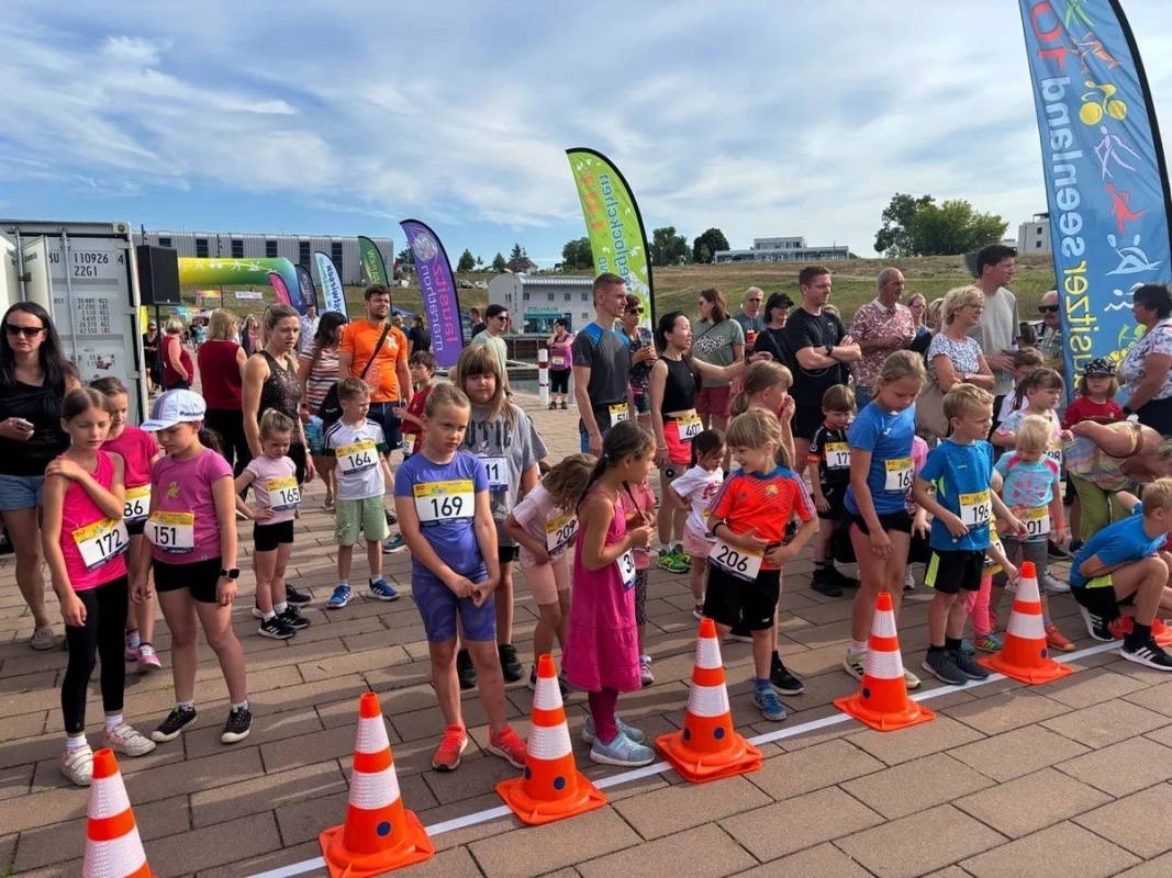 Lausitzer Seenland 100: Kinderstart (Foto: © Lausitzer Sportevents) Lausitzer Seenland 100: Kinderstart (Foto: © Lausitzer Sportevents)