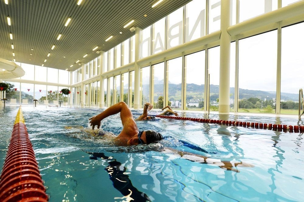 Triathlon auf der Luzerner Allmend, Foto: Hallenbad Allmend Triathlon auf der Luzerner Allmend, Foto: Hallenbad Allmend