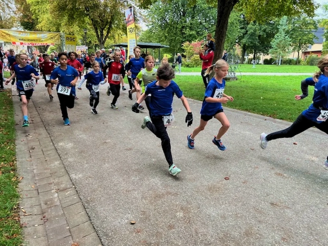 Kön.iG Lauf Bad Königshofen 2025 (Foto: © Veranstalter) Kön.iG Lauf Bad Königshofen 2025 (Foto: © Veranstalter)