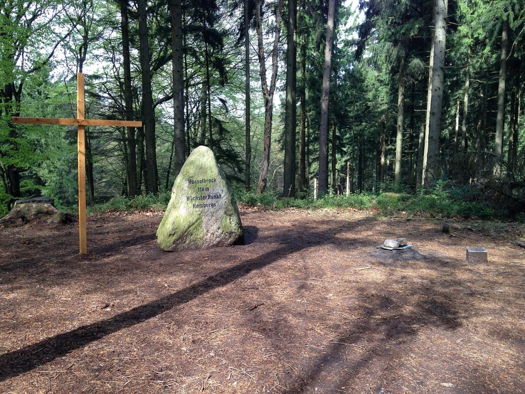 Hasselbrack, Foto: aeroid, Lizenz: Creative Commons Attribution-Share Alike 3.0 Unported Hasselbrack, Foto: aeroid, Lizenz: Creative Commons Attribution-Share Alike 3.0 Unported