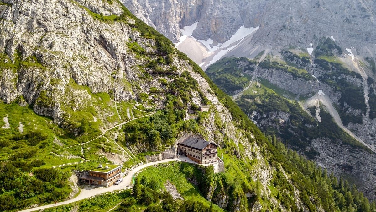 Karwendelhaus, Foto vom Pächter der Hütte Karwendelhaus, Foto vom Pächter der Hütte