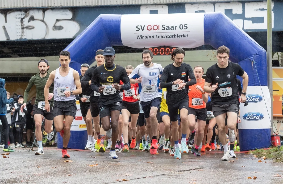 Ford-Advent-Lauf Saarbrücken 2025 (© Veranstalter) Ford-Advent-Lauf Saarbrücken 2025 (© Veranstalter)