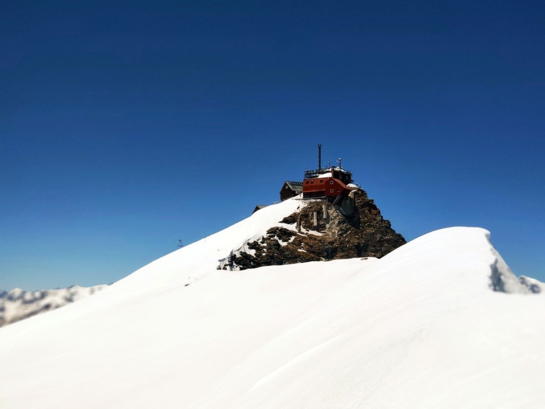 Zittelhaus mit Observatorium Zittelhaus mit Observatorium